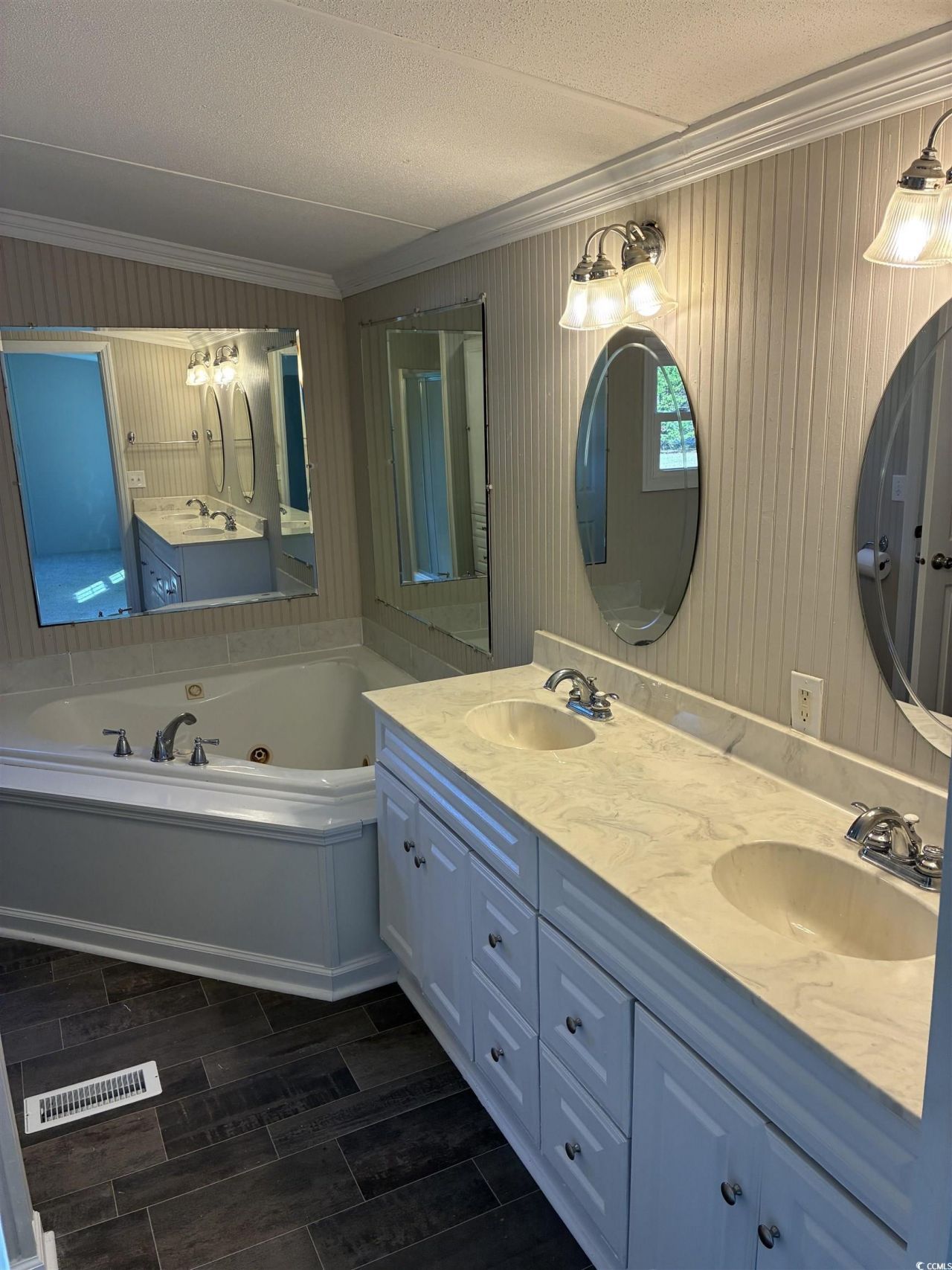 1016 Crawford Dr Photo 23