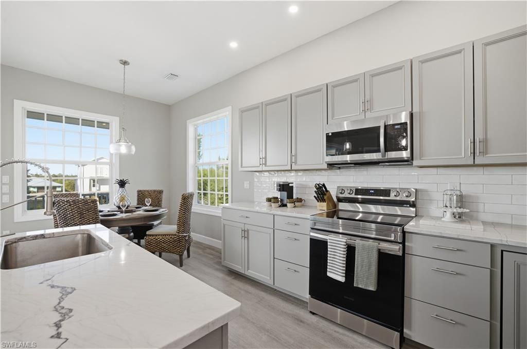 3811 Crestwell Ct, Saint James City, FL 33956 Photo