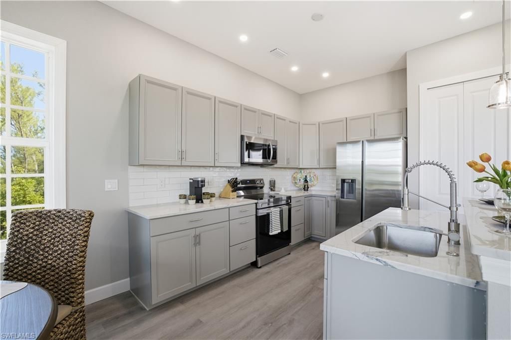 3811 Crestwell Ct, Saint James City, FL 33956 Photo