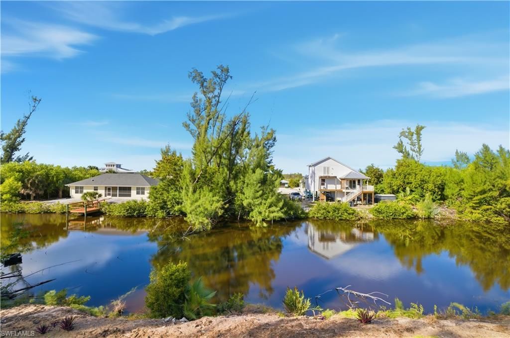 3811 Crestwell Ct, Saint James City, FL 33956 Photo