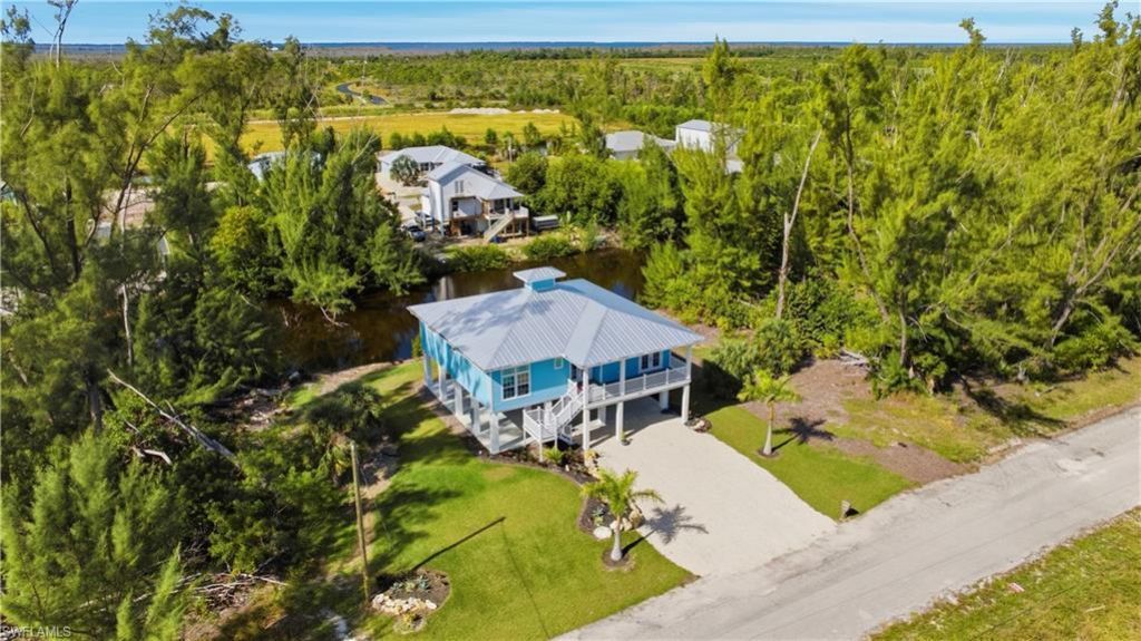 3811 Crestwell Ct, Saint James City, FL 33956 Photo