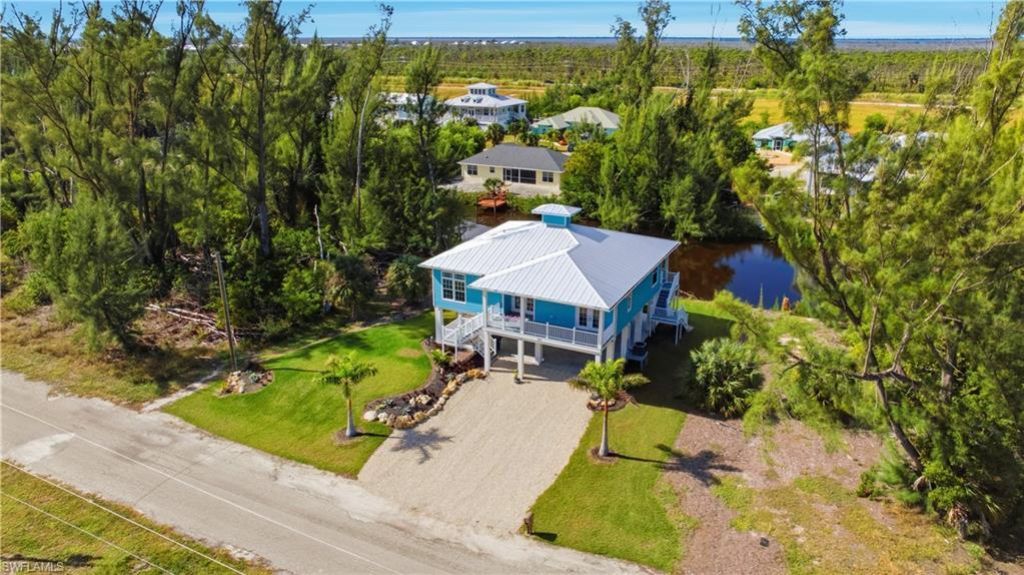 3811 Crestwell Ct, Saint James City, FL 33956 Photo