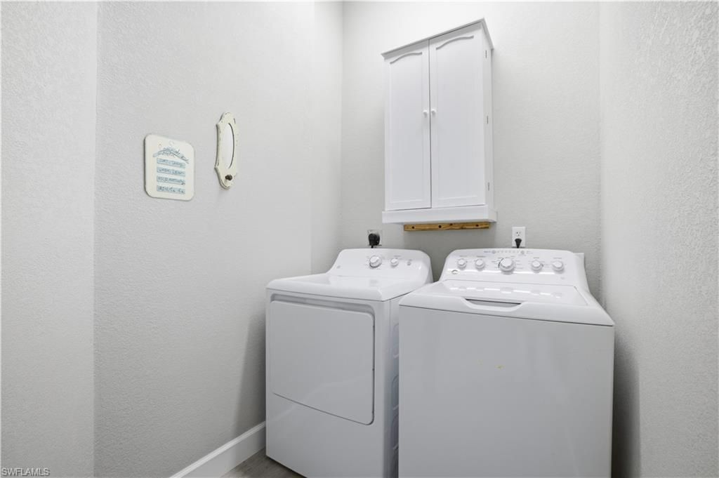 3811 Crestwell Ct, Saint James City, FL 33956 Photo