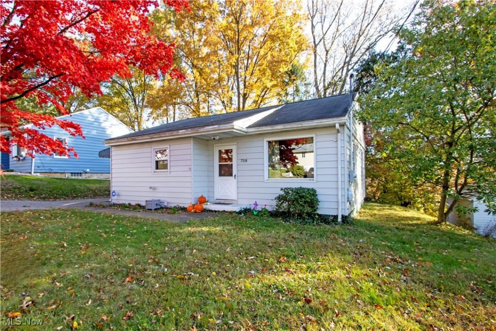 758 Western Drive, Wooster, OH 44691 Main Photo