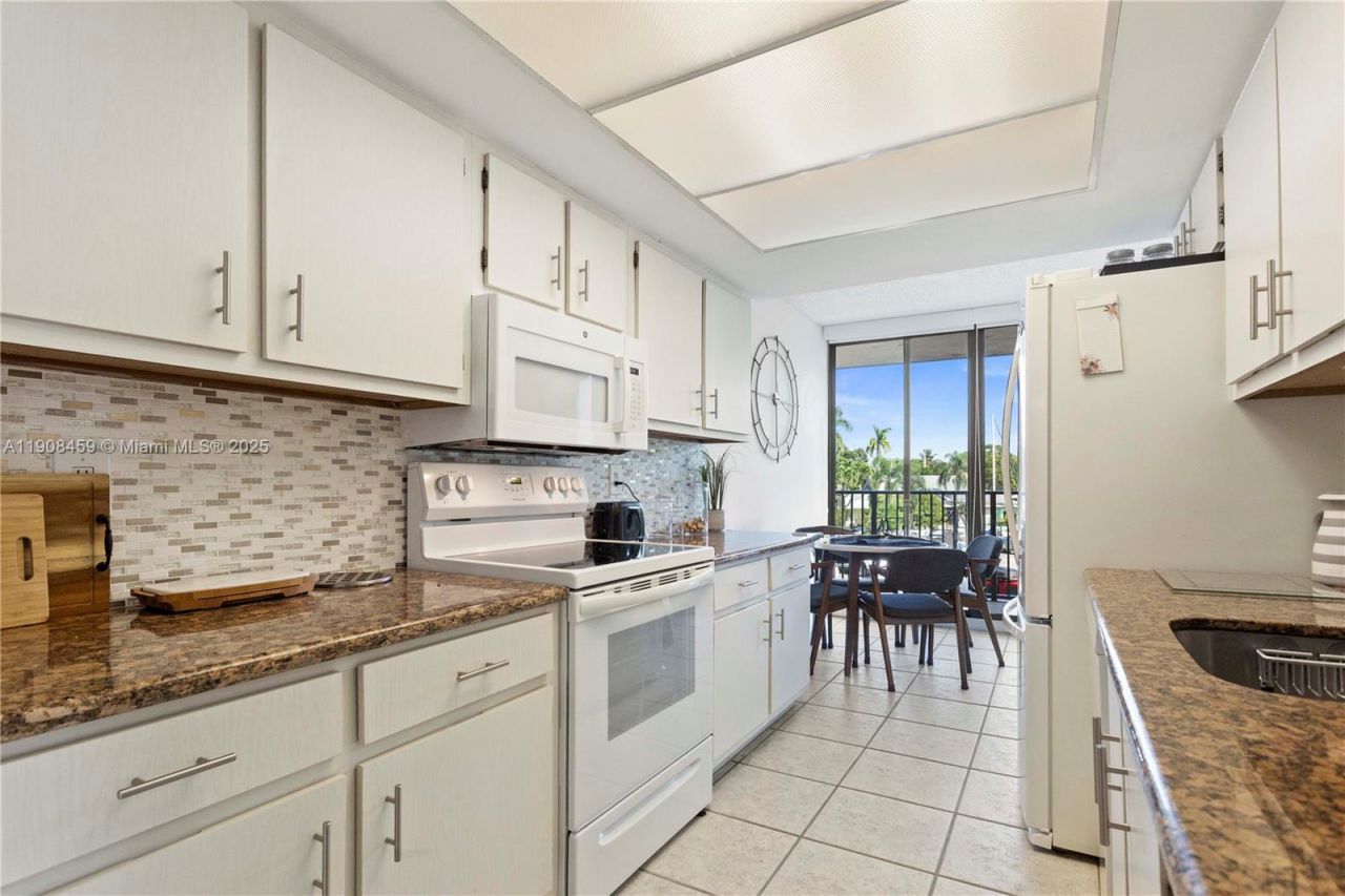 1101 River Reach Dr, Unit 209, Fort Lauderdale, FL 33315 Photo
