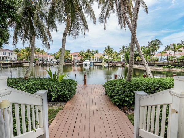 1108 Washington St, Hollywood, FL 33019