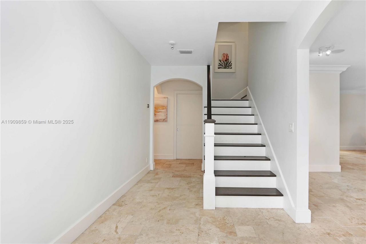 1108 Washington St, Hollywood, FL 33019 Photo