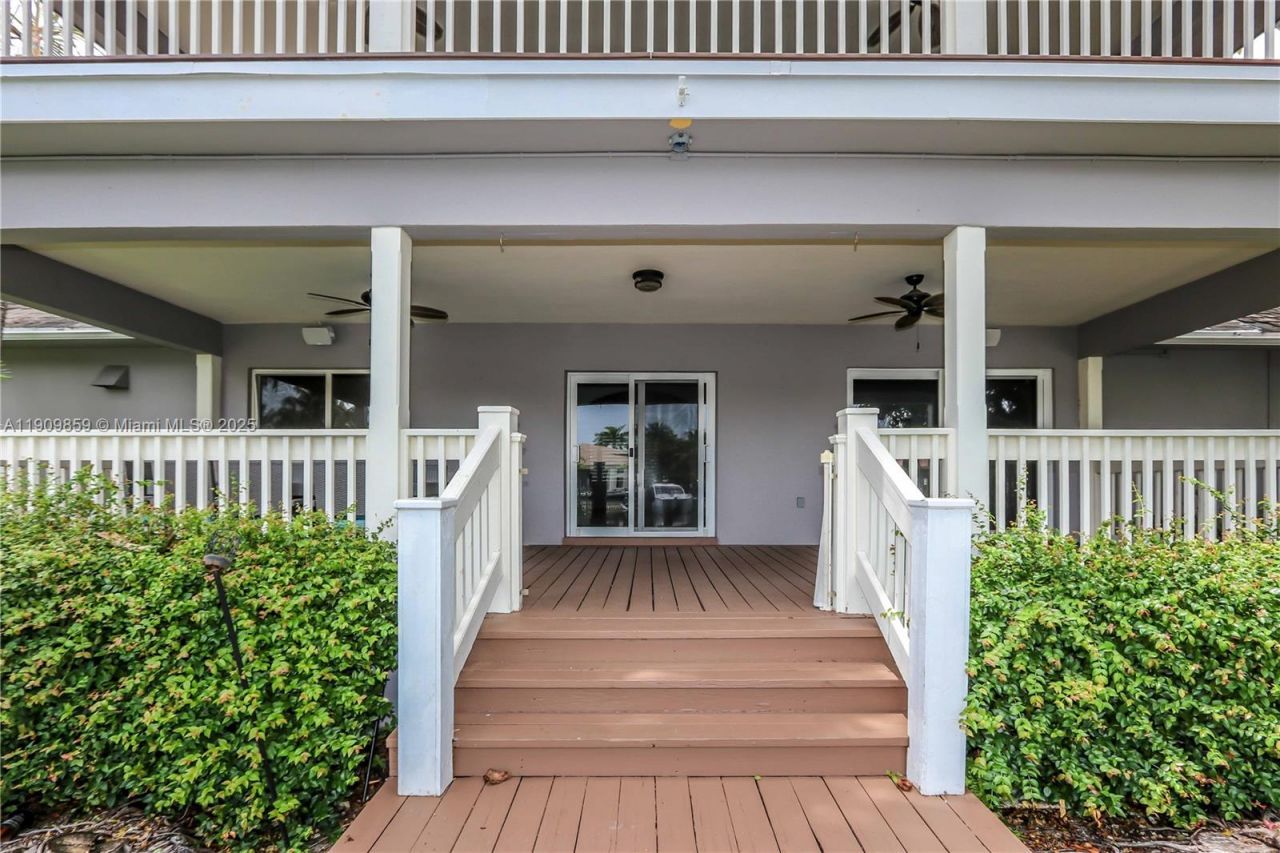 1108 Washington St, Hollywood, FL 33019 Photo