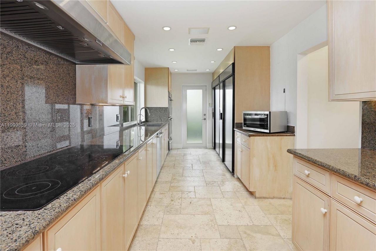 1108 Washington St, Hollywood, FL 33019 Photo