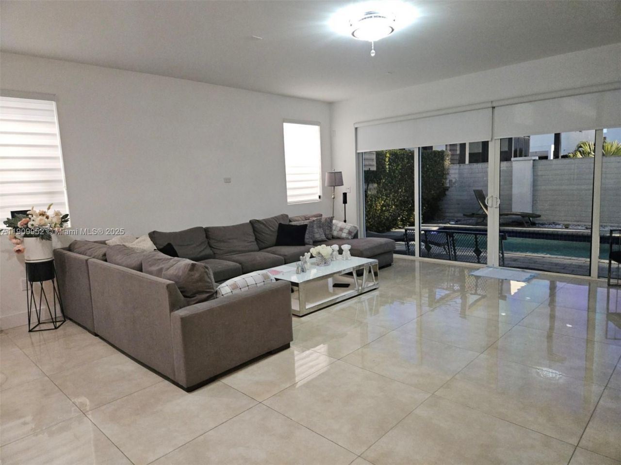 9870 NW 75th Ter, Doral, FL 33178 Photo