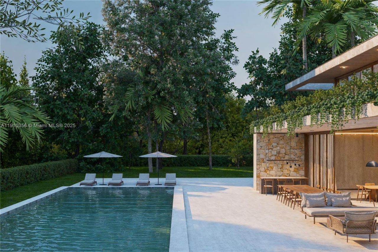 12500 Alamanda Dr, North Miami, FL 33181 Photo