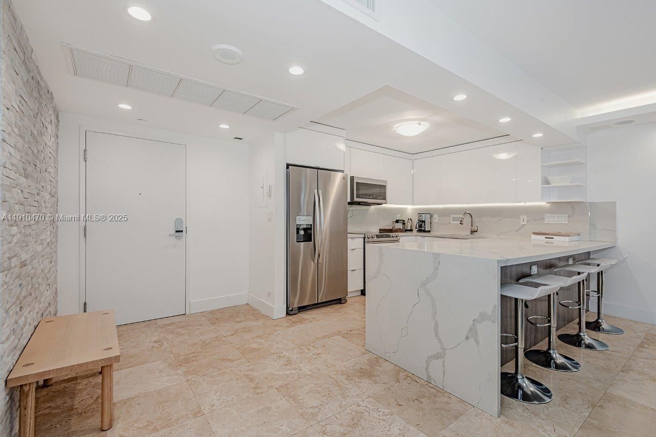 2301 Collins Ave, Unit 310, Miami Beach, FL 33139 Photo