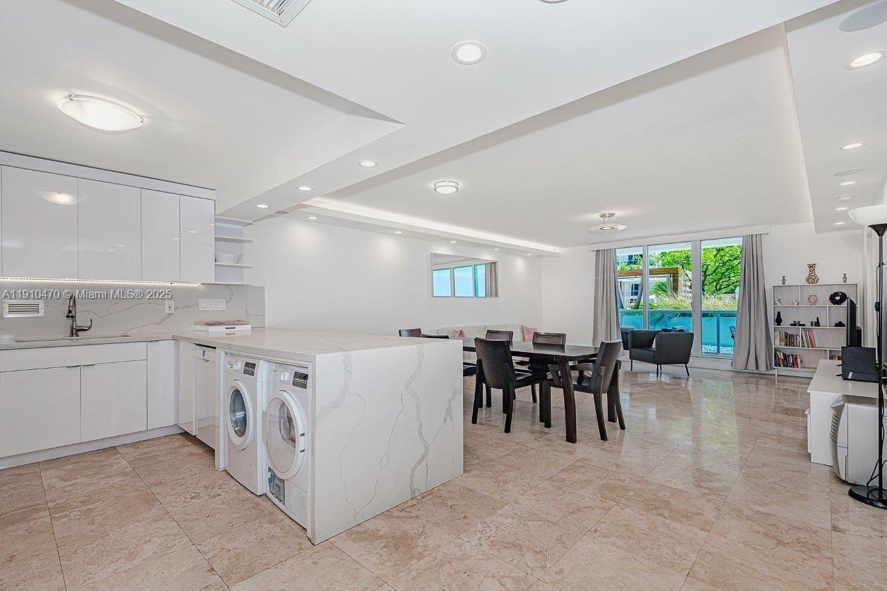 2301 Collins Ave, Unit 310, Miami Beach, FL 33139 Photo