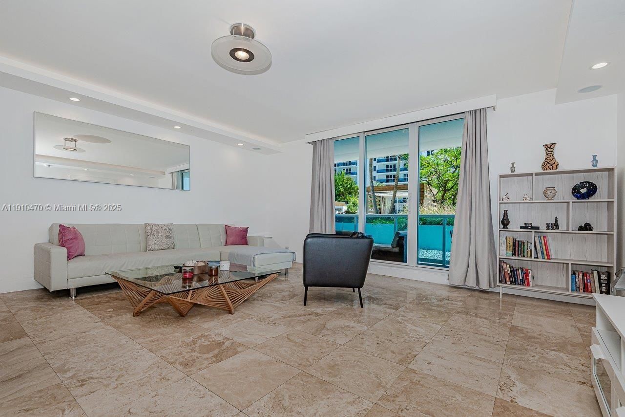 2301 Collins Ave, Unit 310, Miami Beach, FL 33139 Photo