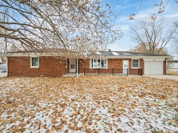 4928 E BARNETT Avenue, Sharpsville, IN 46068