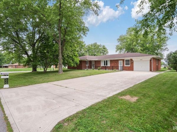 4928 E BARNETT Avenue, Sharpsville, IN 46068