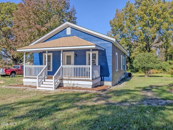 122 W Faison Street, Magnolia, NC 28453