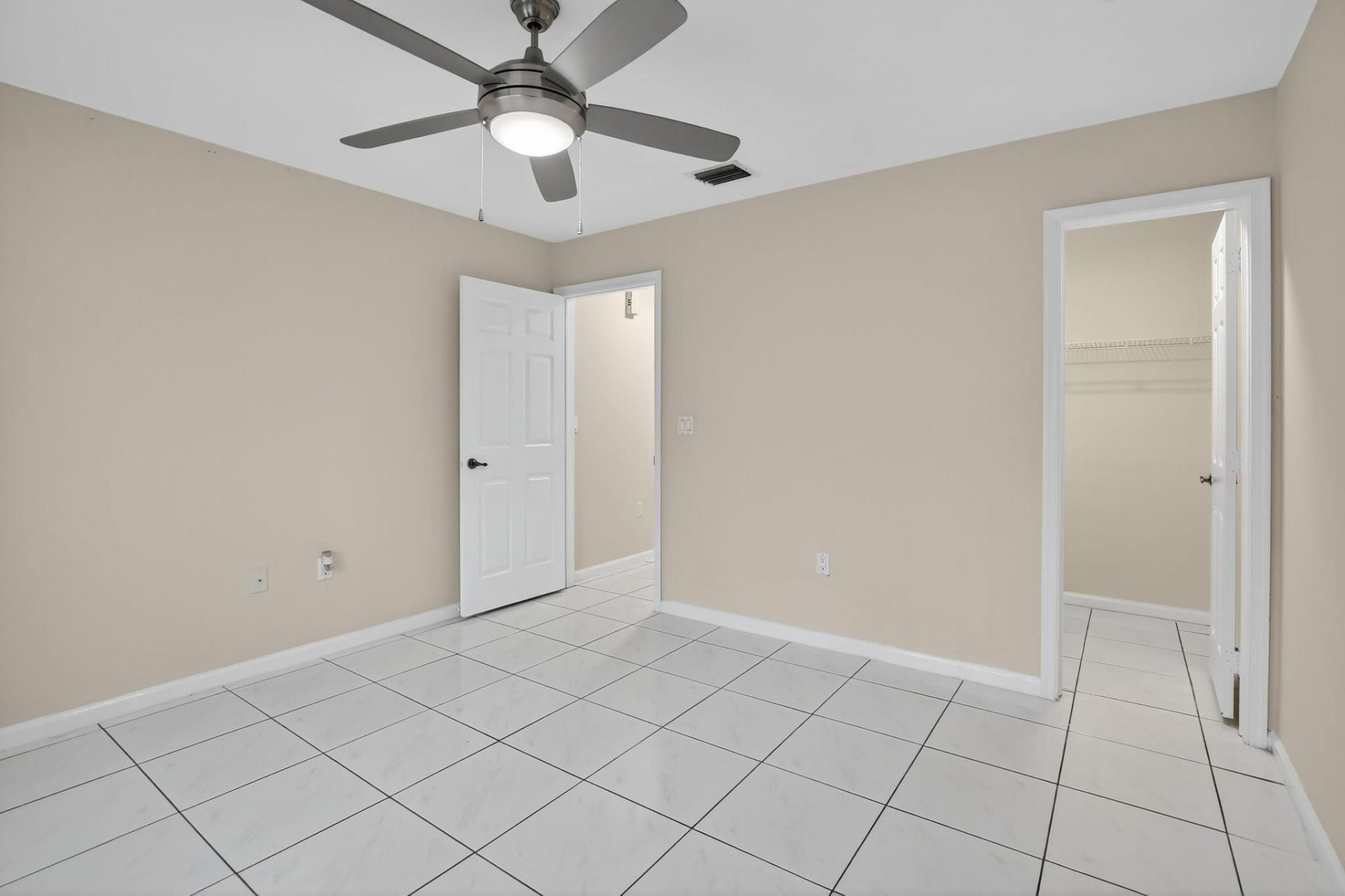 9401 NW 18th Drive, Plantation, FL 33322 Photo