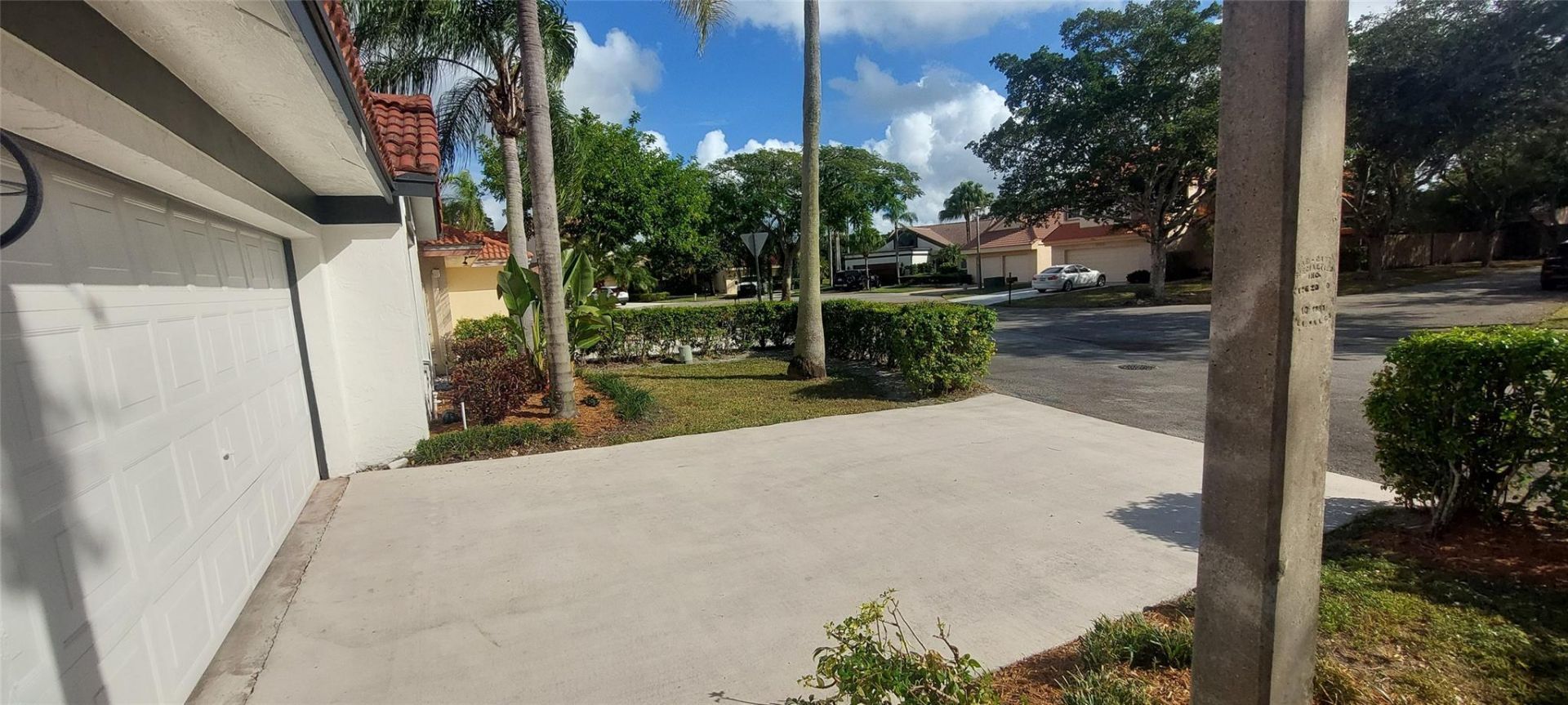 9401 NW 18th Drive, Plantation, FL 33322 Photo