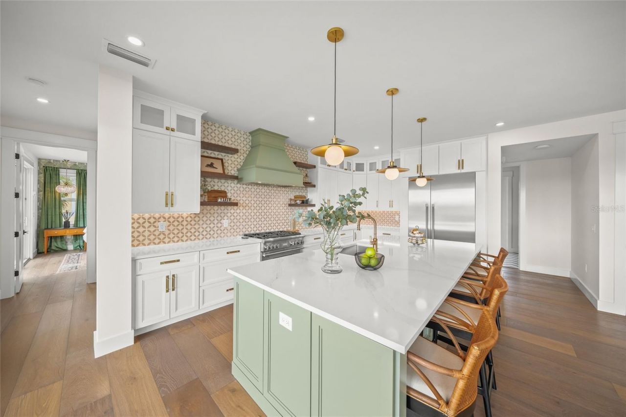 525 68th Street, Holmes Beach, FL 34217 Photo