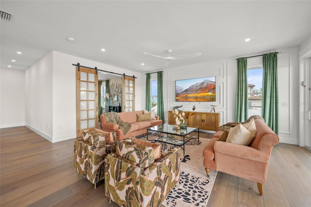 525 68th Street, Holmes Beach, FL 34217 Photo