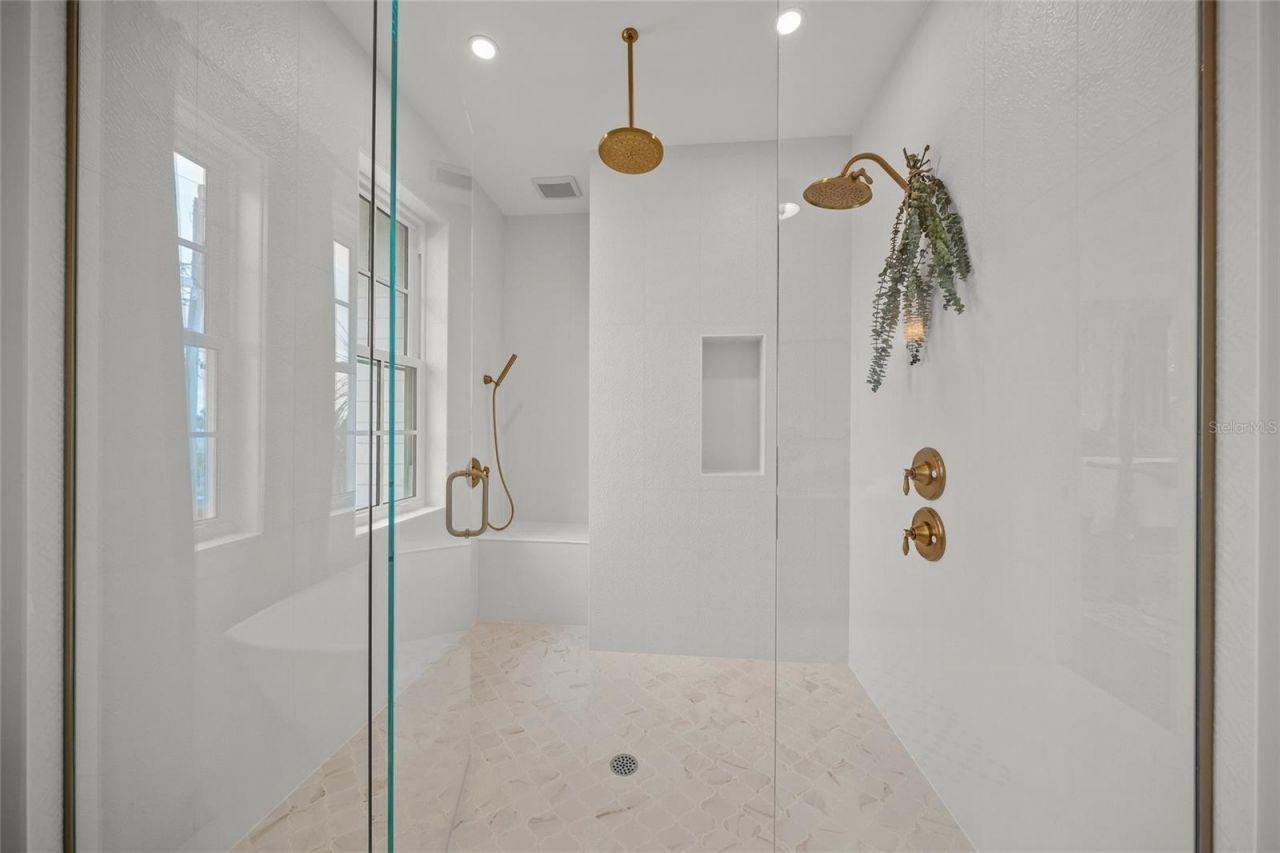 525 68th Street, Holmes Beach, FL 34217 Photo