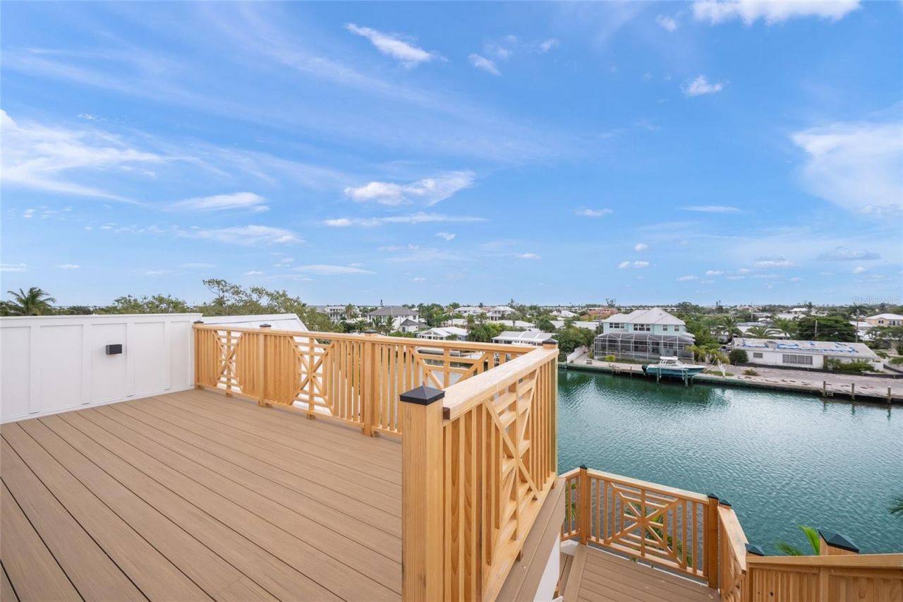 525 68th Street, Holmes Beach, FL 34217 Photo