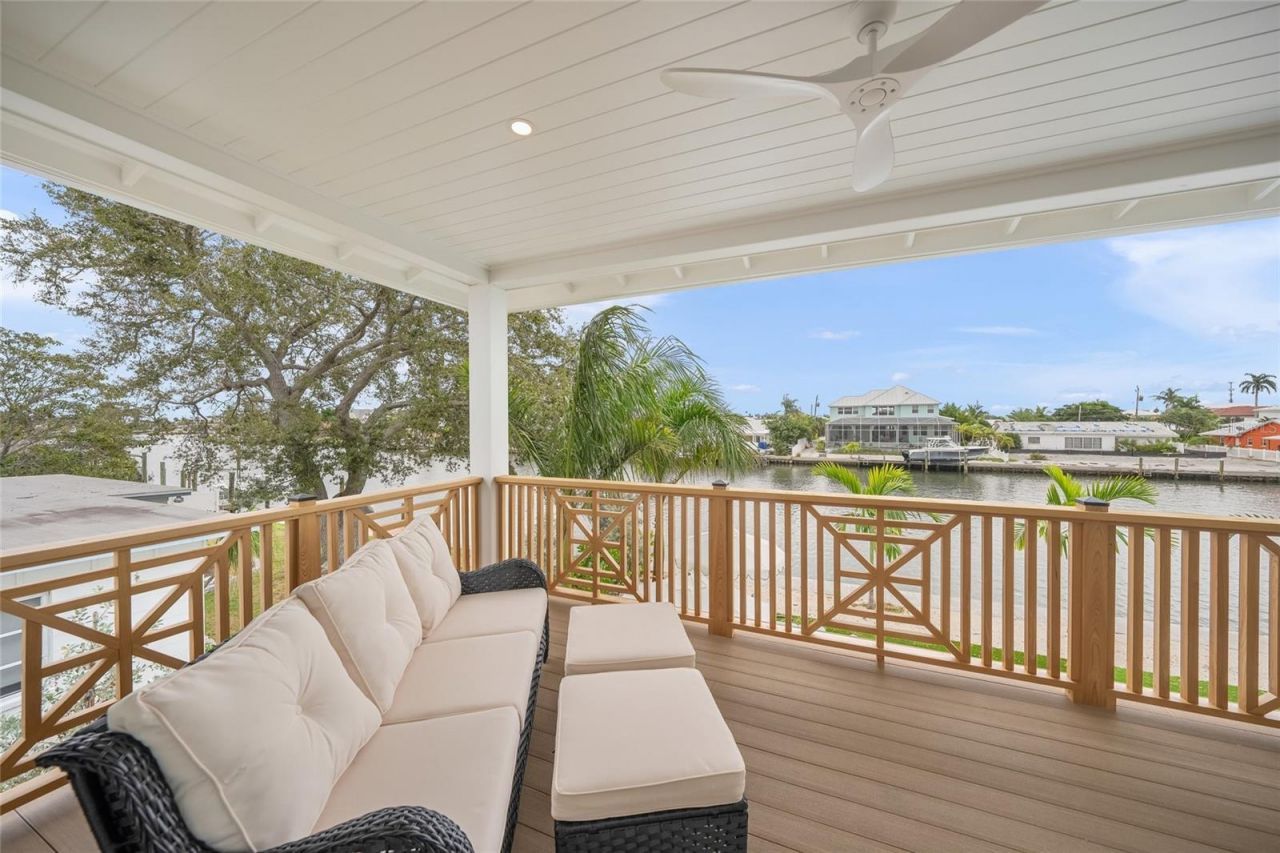 525 68th Street, Holmes Beach, FL 34217 Photo