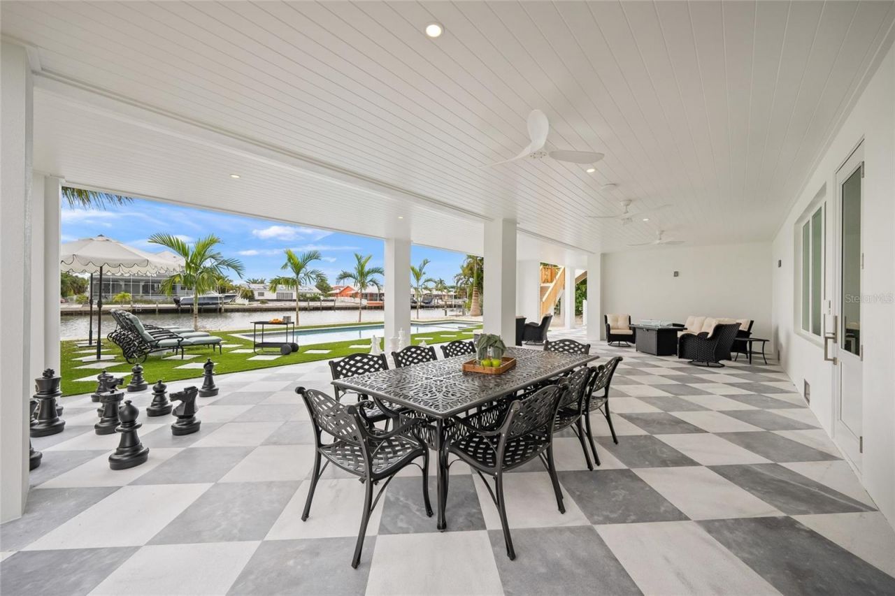 525 68th Street, Holmes Beach, FL 34217 Photo