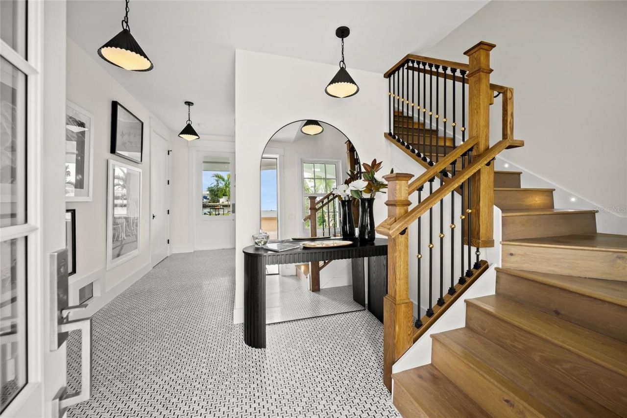 525 68th Street, Holmes Beach, FL 34217 Photo