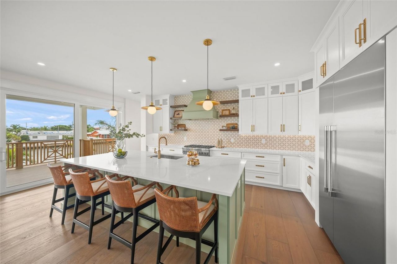 525 68th Street, Holmes Beach, FL 34217 Photo