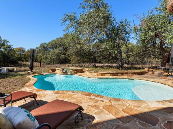 1021 Canna Lily CIR, Driftwood, TX 78619