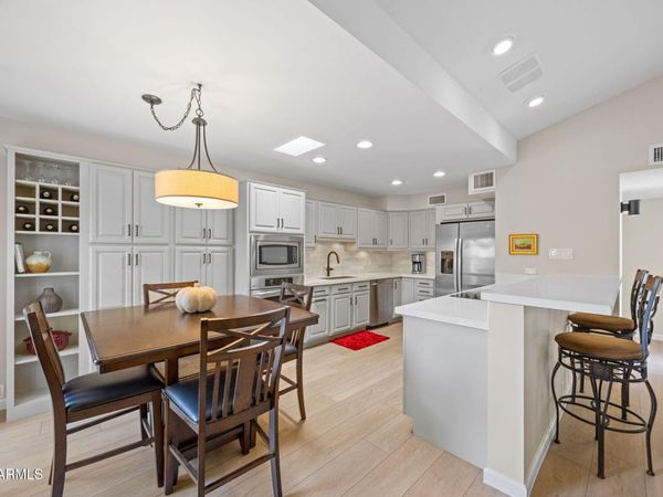 4800 N 68TH Street, Unit 320, Scottsdale, AZ 85251