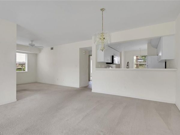 162 Pebble Shores DR, Unit 104, NAPLES, FL 34110