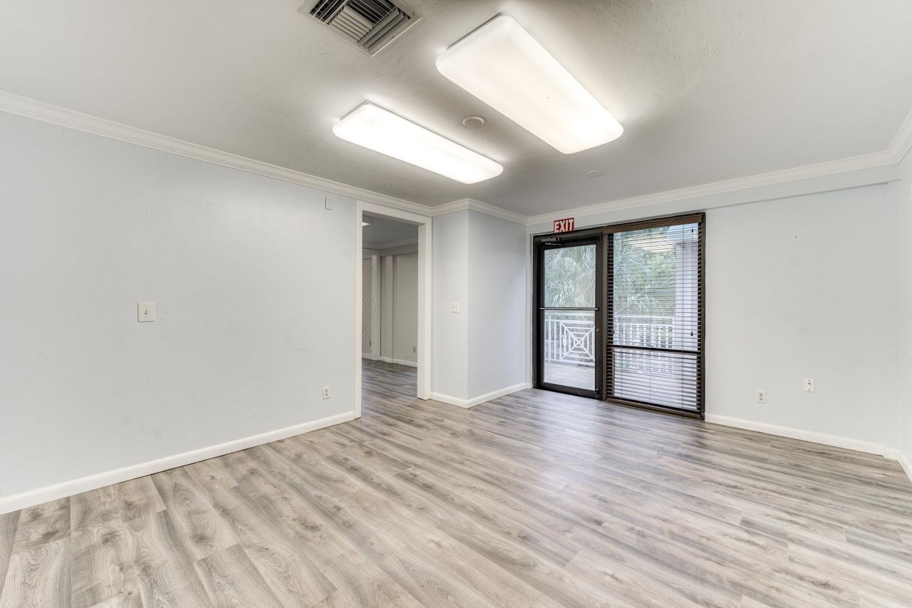 1149 Periwinkle Way, Unit 2, Sanibel, FL 33957 Photo