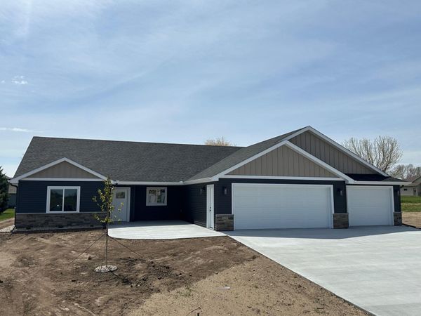 129 Highlands Boulevard, Melrose, MN 56352