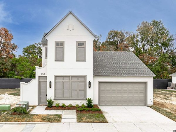 753 Louise James Dr, Baton Rouge, LA 70806