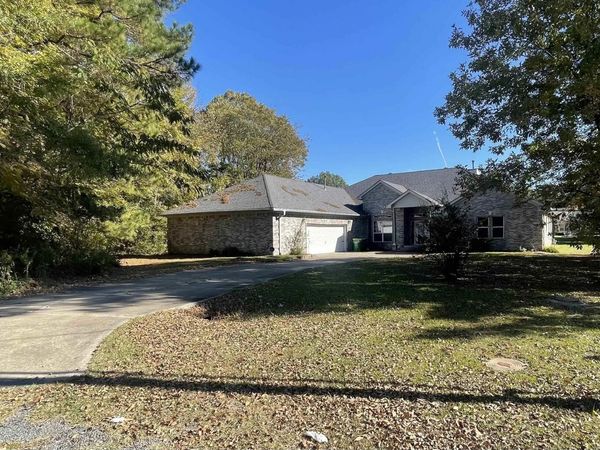 12621 VELDA Cove, Little Rock, AR 72206