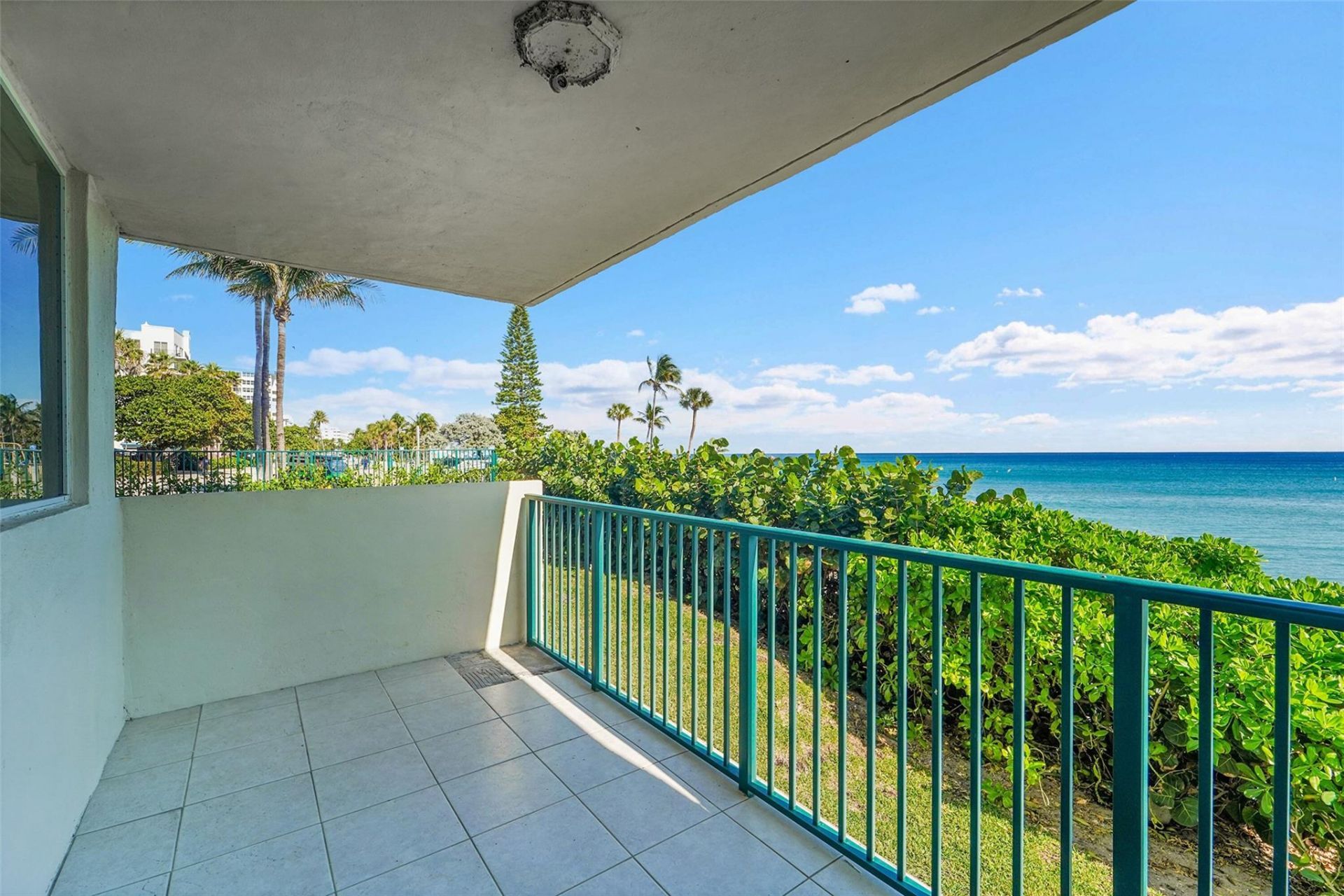 1239 Hillsboro Mile, Unit 109, Hillsboro Beach, FL 33062 Photo