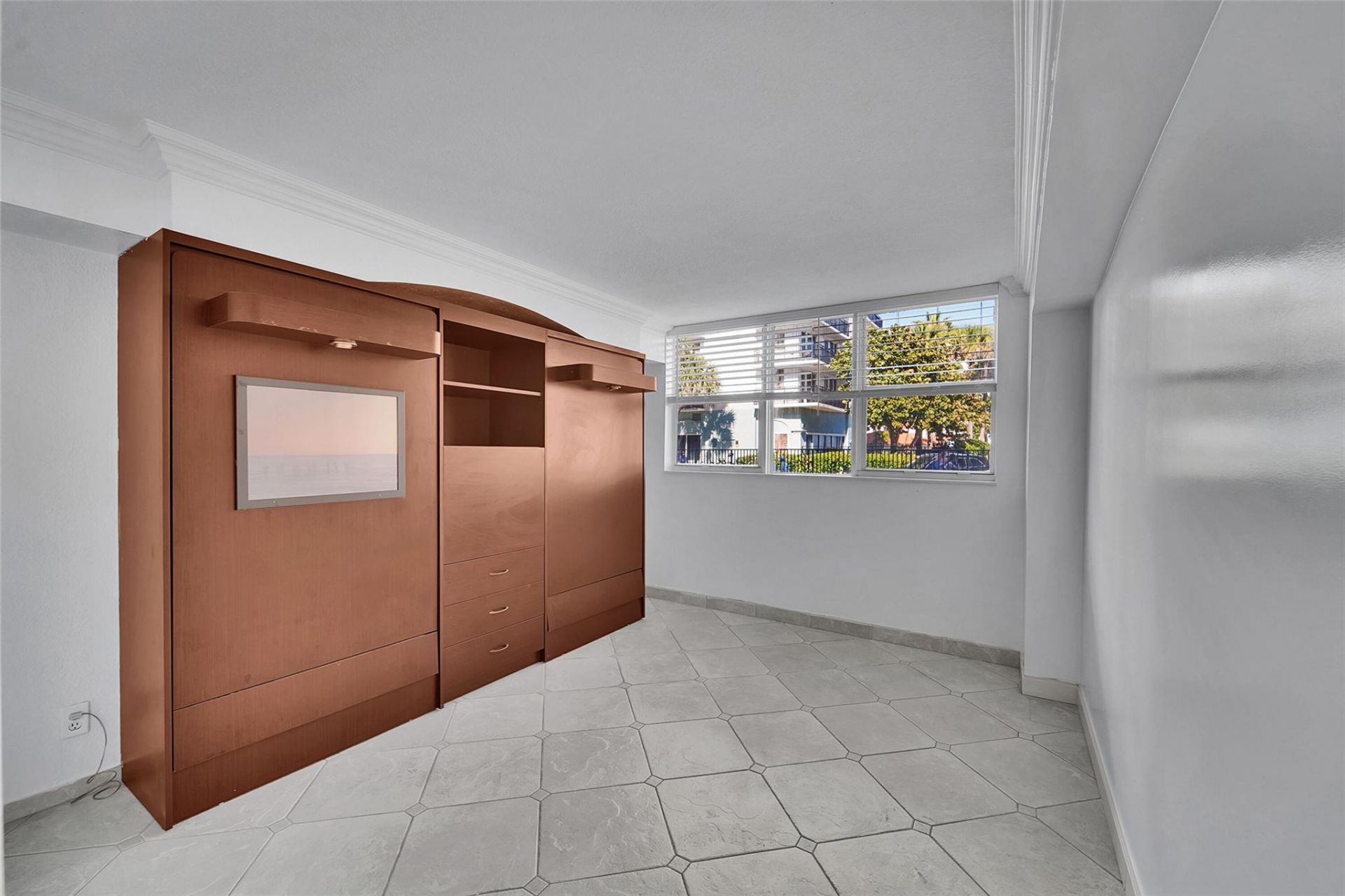 1239 Hillsboro Mile, Unit 109, Hillsboro Beach, FL 33062 Photo