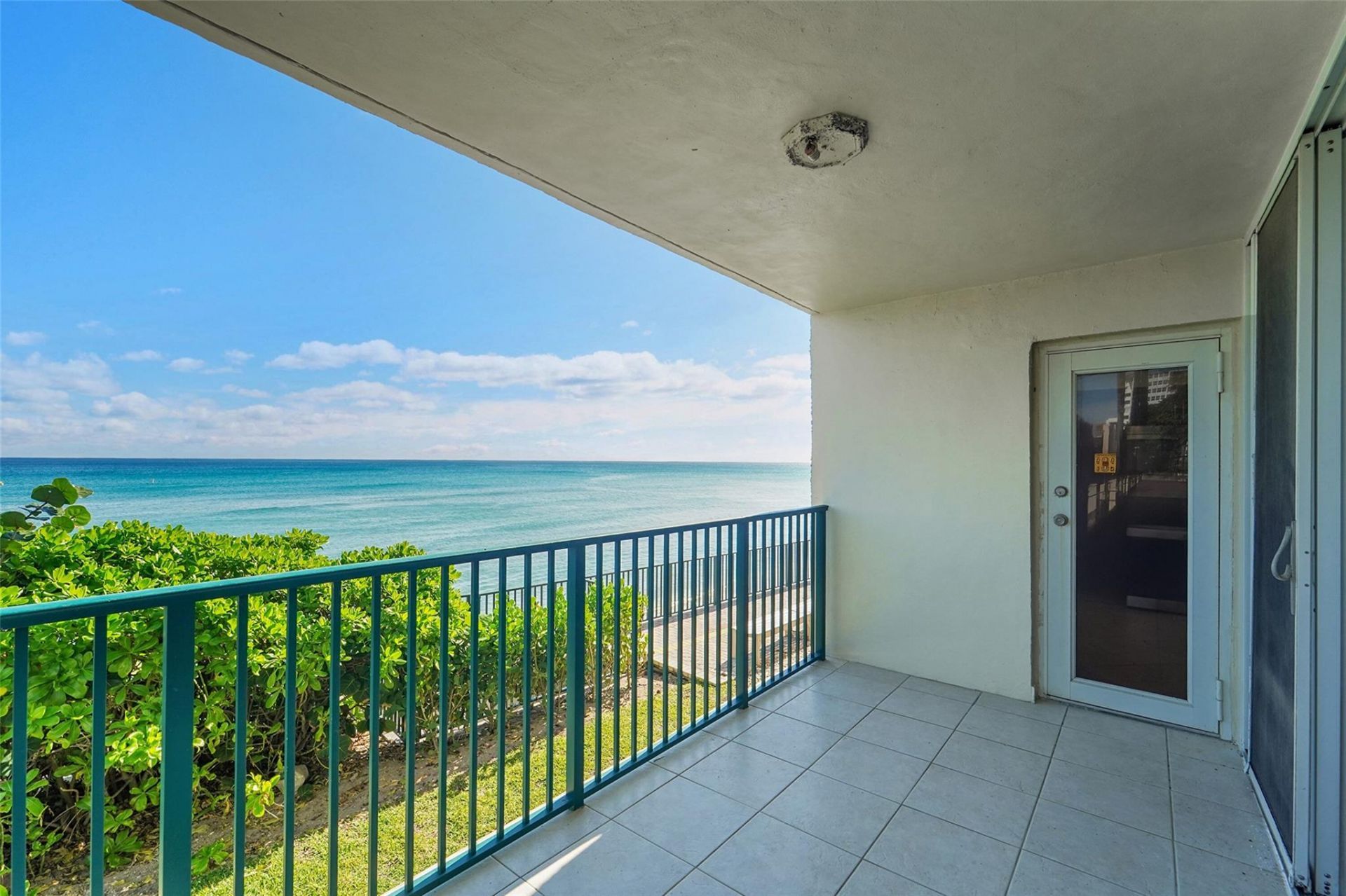 1239 Hillsboro Mile, Unit 109, Hillsboro Beach, FL 33062 Photo