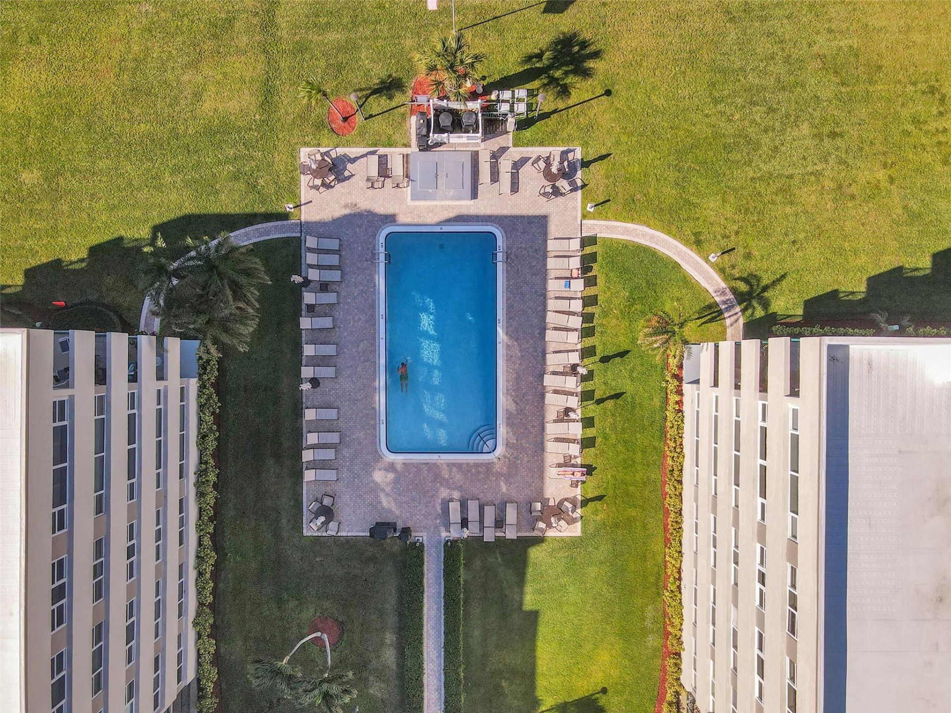 1239 Hillsboro Mile, Unit 109, Hillsboro Beach, FL 33062 Photo