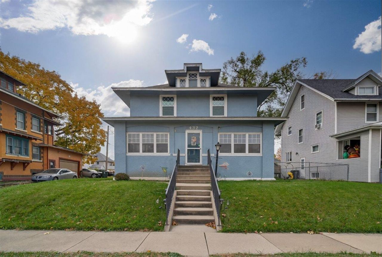 432 Vermont Street, Waterloo, IA 50701 Main Photo