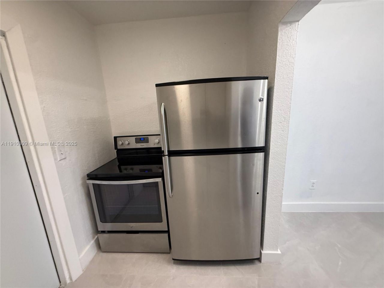 1251 NW 61st St, Unit 5, Miami, FL 33142 Photo