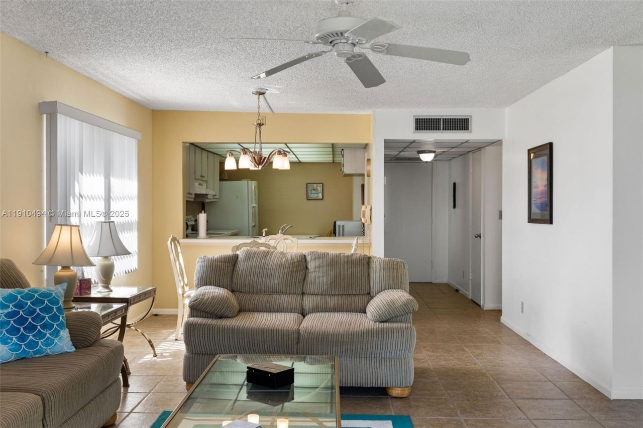 1087 Forest Lakes Drive, Unit 309, Naples, FL 34105 Photo