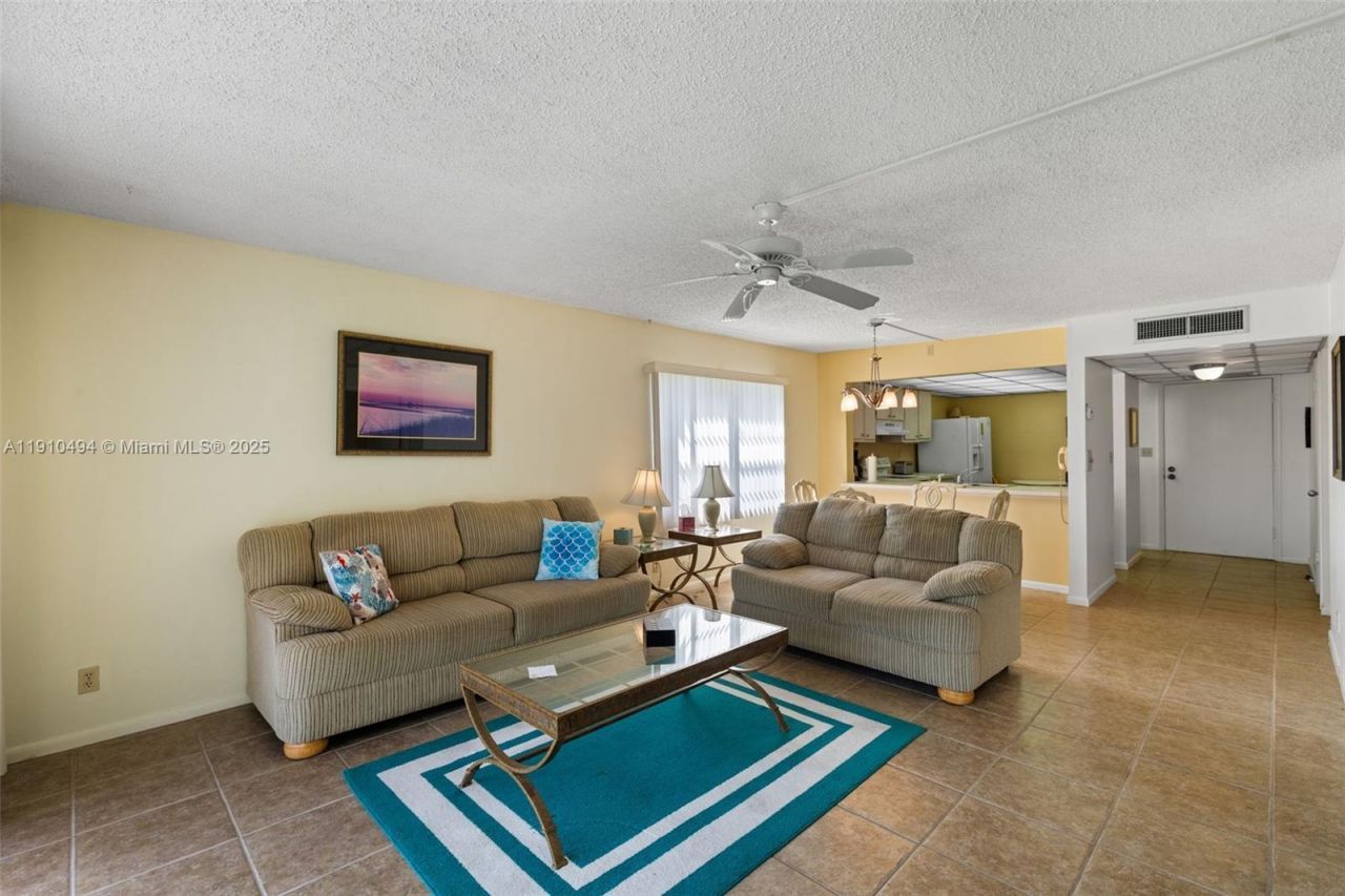 1087 Forest Lakes Drive, Unit 309, Naples, FL 34105 Photo