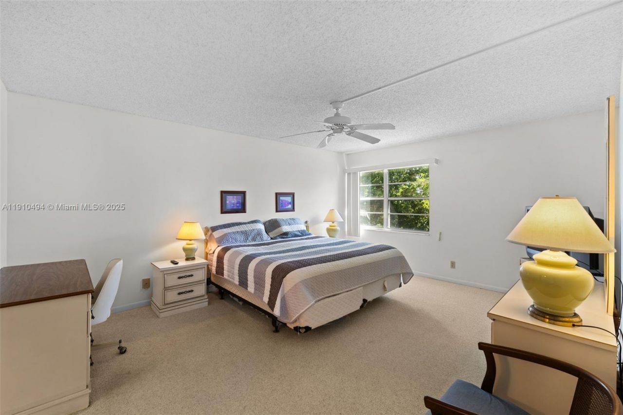 1087 Forest Lakes Drive, Unit 309, Naples, FL 34105 Photo
