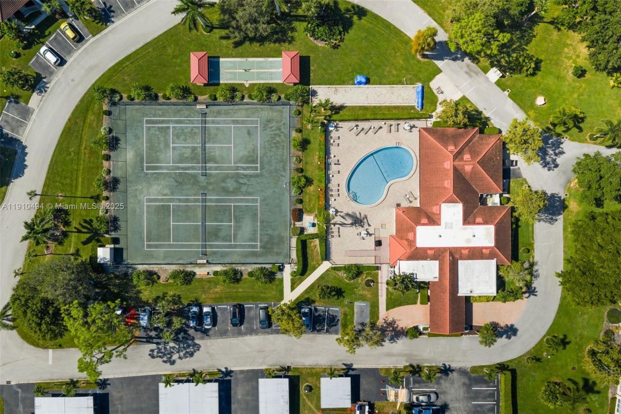 1087 Forest Lakes Drive, Unit 309, Naples, FL 34105 Photo