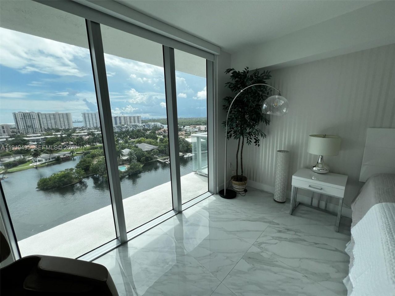 330 Sunny Isles Blvd, Unit 5-1008, Sunny Isles Beach, FL 33160 Photo