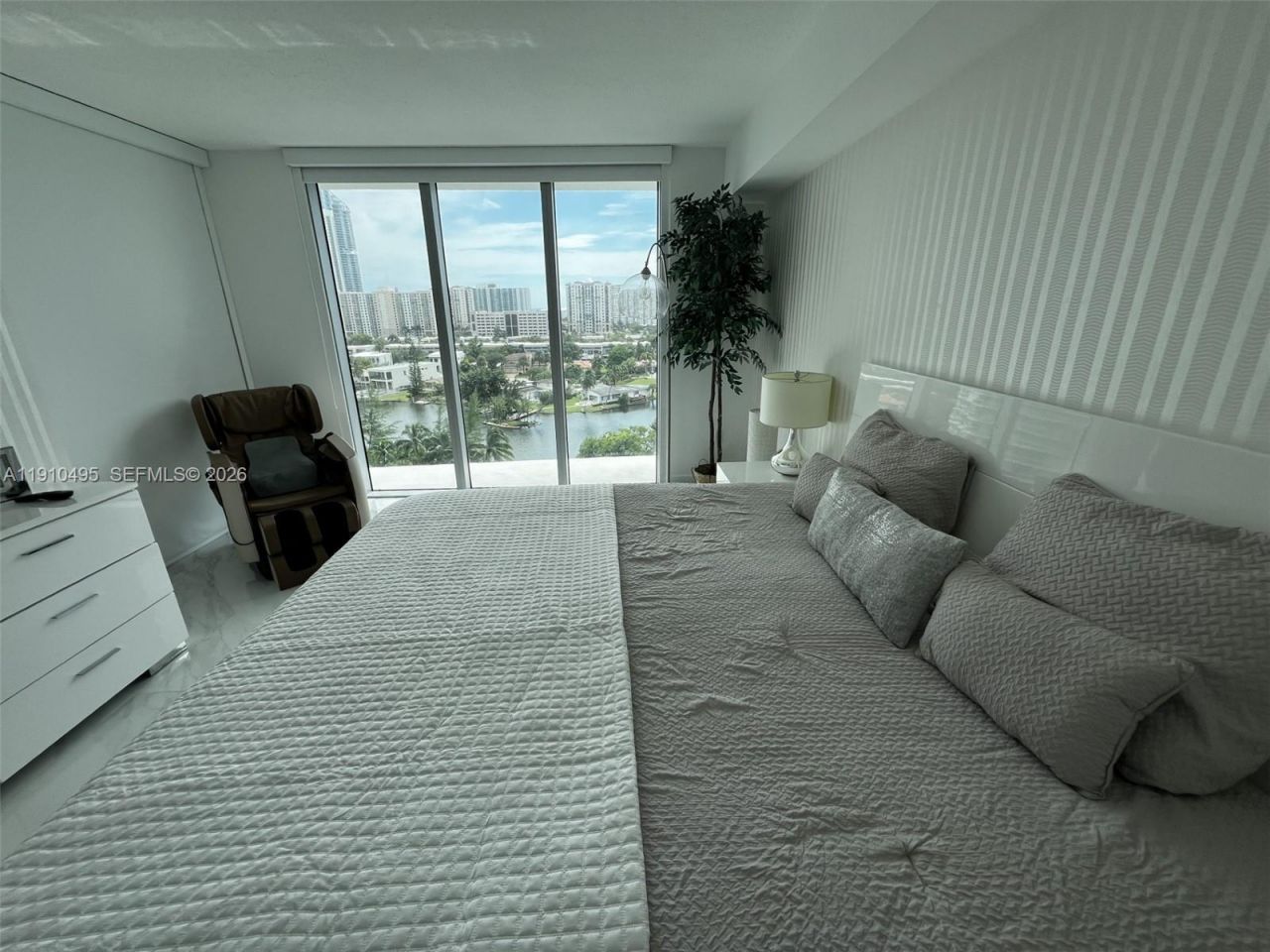 330 Sunny Isles Blvd, Unit 5-1008, Sunny Isles Beach, FL 33160 Photo